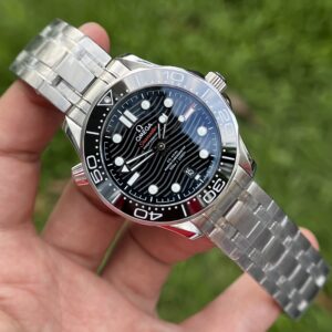 Đồng Hồ Omega Seamaster nam mặt đen Rep 11 VS Factory 42mm (1)