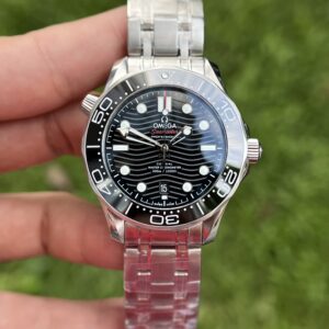 Đồng Hồ Omega Seamaster nam mặt đen Rep 11 VS Factory 42mm (3)