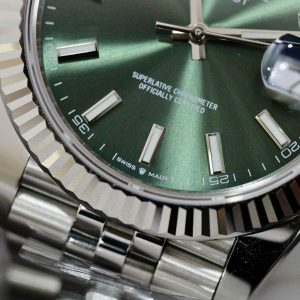 Đồng Hồ Rolex Fake Cao Cấp Máy Thụy Sỹ Mặt Số Xanh Lá Datejust 126334 41mm (5)