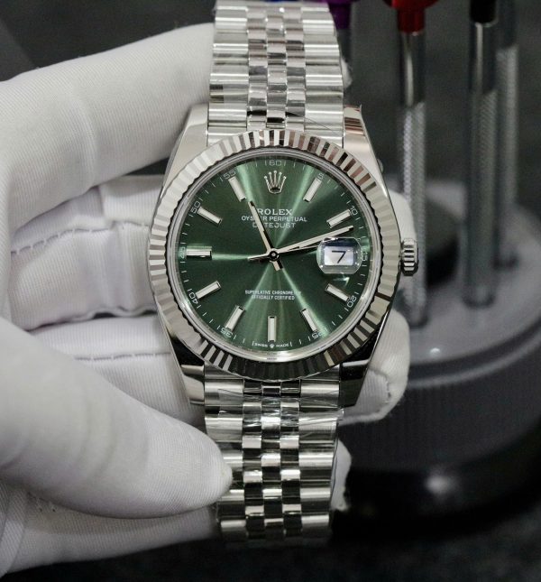 Đồng Hồ Rolex Fake Cao Cấp Máy Thụy Sỹ Mặt Số Xanh Lá Datejust 126334 41mm (5)