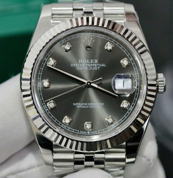 Đồng Hồ Rolex Super Fake Thụy Sỹ Mặt Xám Đính Đá Datejust 126334 41mm (1)