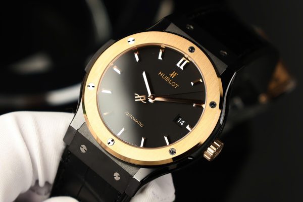 Đồng hồ Hublot Classic Fusion Ceramic King Gold chế tác máy SW300 42mm (1)