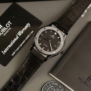 Đồng hồ Hublot Classic Fusion Ceramic chế tác gốm đen máy SW300 42mm (1)