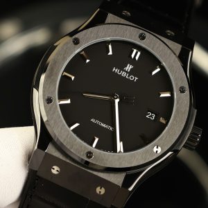 Đồng hồ Hublot Classic Fusion Ceramic chế tác gốm đen máy SW300 42mm (1)