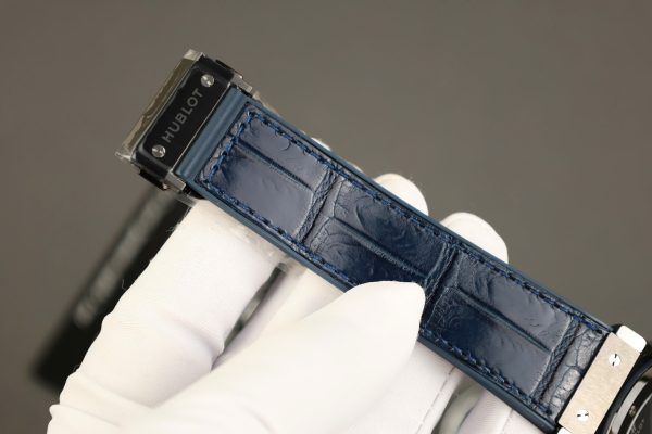 Đồng hồ Hublot Classic Fusion Ceramic mặt xanh Blue máy SW300 42mm (9)