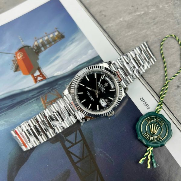 Đồng hồ Rolex Day-Date 228236 mặt số đen cọc dạ quang nhà máy GM V3 40mm (1)