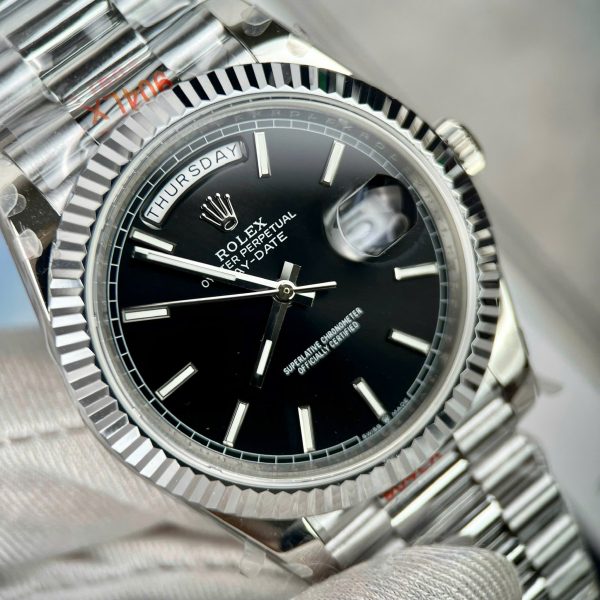 Đồng hồ Rolex Day-Date 228236 mặt số đen cọc dạ quang nhà máy GM V3 40mm (1)