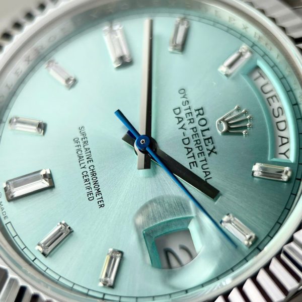 Đồng hồ Rolex Day-Date 228236 mặt xanh băng cọc số đính đá nhà máy GM V3 40mm (8)