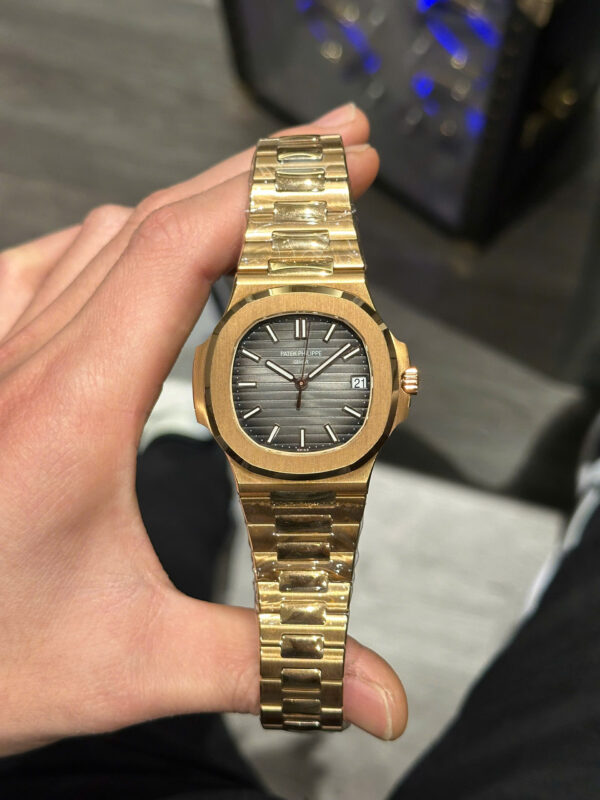 Đồng hồ Patek Philippe Nautilus 5711 Replica 1 1 mặt xám nhà máy 3K 40mm (2)