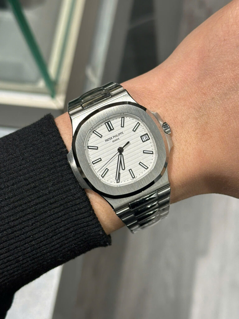 Đồng hồ Patek Philippe Nautilus 5711 Replica 11 mặt trắng nhà máy 3K 40mm (2)