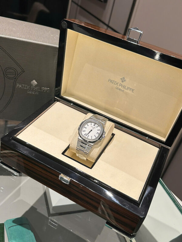 Đồng hồ Patek Philippe Nautilus 5711 Replica 11 mặt trắng nhà máy 3K 40mm (2)