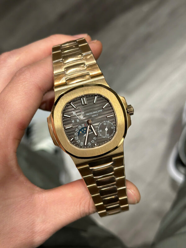 Đồng hồ Patek Philippe Nautilus 5712 mặt xám Rep 11 chạy full chức năng PPF 40mm (2)