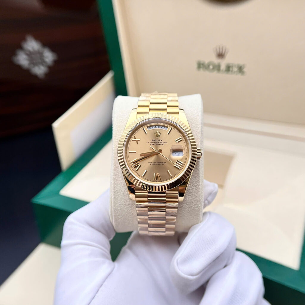 Đồng hồ Rolex Day-Date 228238 Re 11 mặt vàng cọc số la mã trọng lượng 178gram GM 40mm (2)