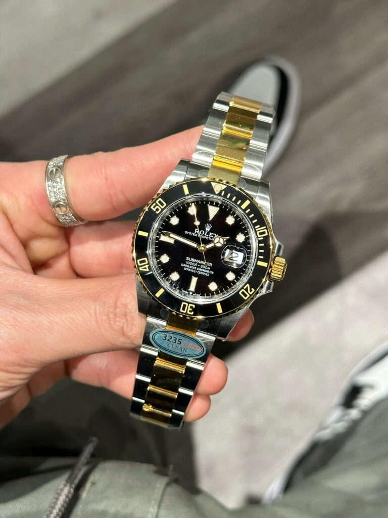 Đồng hồ Rolex Submariner 116613 Replica 11 demi gold mặt đen nhà máy Clean 40mm (2)