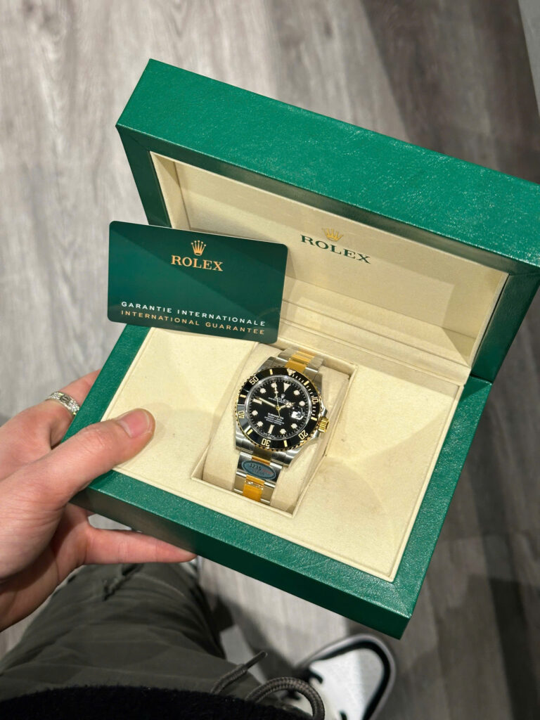 Đồng hồ Rolex Submariner 116613 Replica 11 demi gold mặt đen nhà máy Clean 40mm (2)