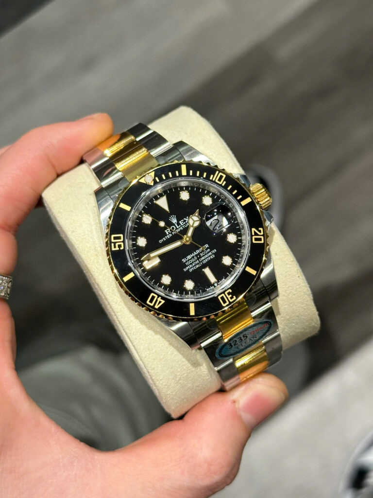 Đồng hồ Rolex Submariner 116613 Replica 11 demi gold mặt đen nhà máy Clean 40mm (2)