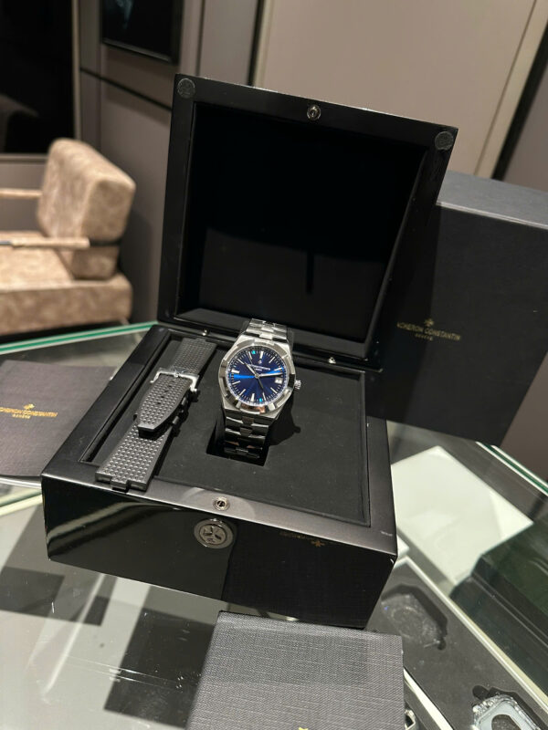 Đồng hồ Vacheron Constantin Overseas 4500V Replica 11 mặt xanh blue nhà máy MKS 41mm (2)