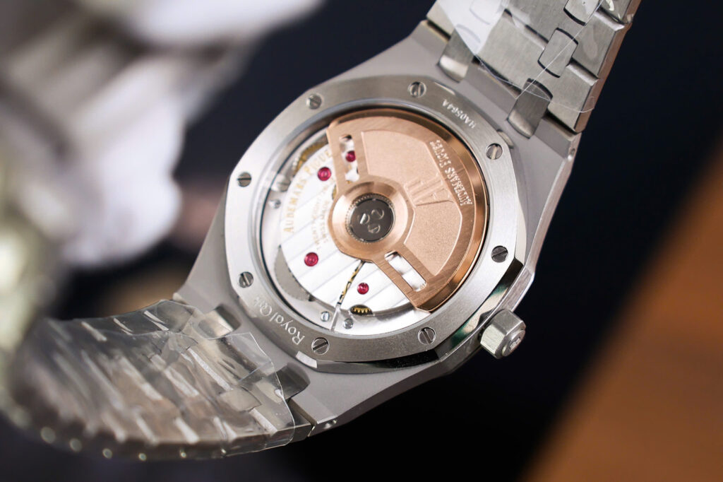 Đồng hồ Audemars Piguet Royal Oak Rep 11 nữ mặt trắng đính đá 34mm (1)