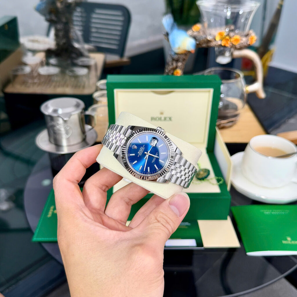 Đồng hồ Rolex DateJust 126334 Fake 11 mặt xanh blue nhà máy Clean 41mm (2)