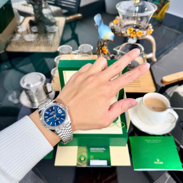 Đồng hồ Rolex DateJust 126334 Fake 11 mặt xanh blue nhà máy Clean 41mm (2)