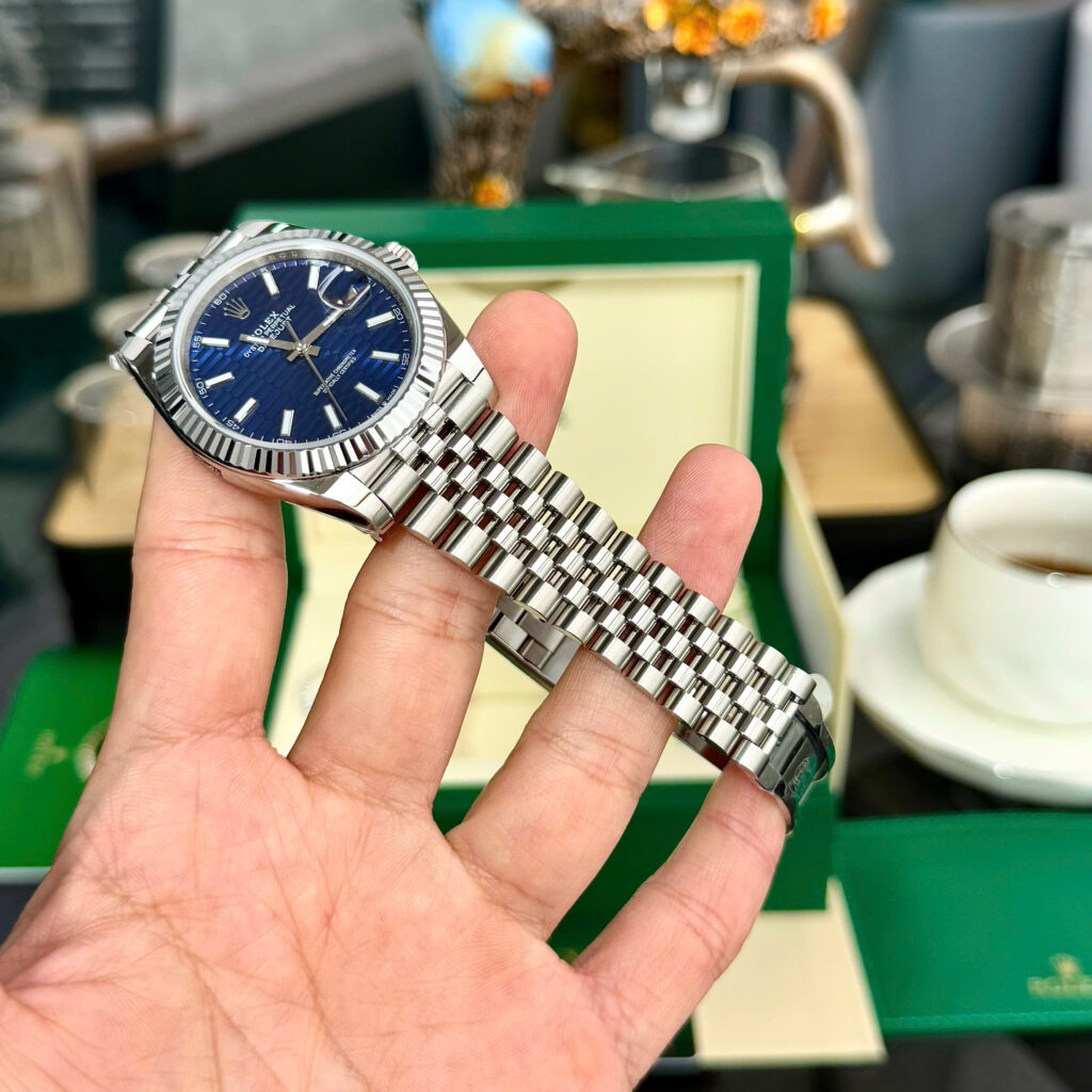 Đồng hồ Rolex DateJust 126334 Replica 11 mặt xanh blue nếp gấp nhà máy Clean 41mm (2)