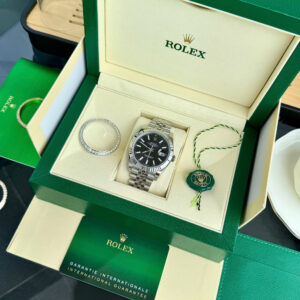 Đồng hồ Rolex DateJust Rep 11 mặt đen cọc số dạ quang nhá máy Clean 41mm (2)