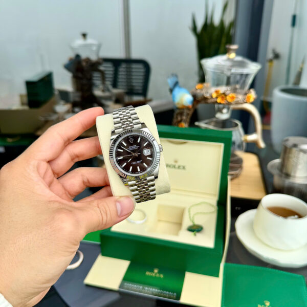 Đồng hồ Rolex DateJust Rep 11 mặt đen cọc số dạ quang nhá máy Clean 41mm (2)