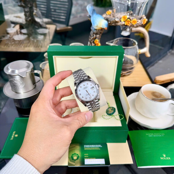 Đồng hồ Rolex DateJust Replica 11 mặt khảm xà cừ máy Clean 41mm (2)