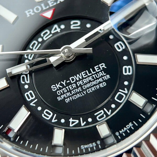 Đồng hồ Rolex Sky-Dweller 336239 Rep 11 mặt đen dây cao su 42mm (2)