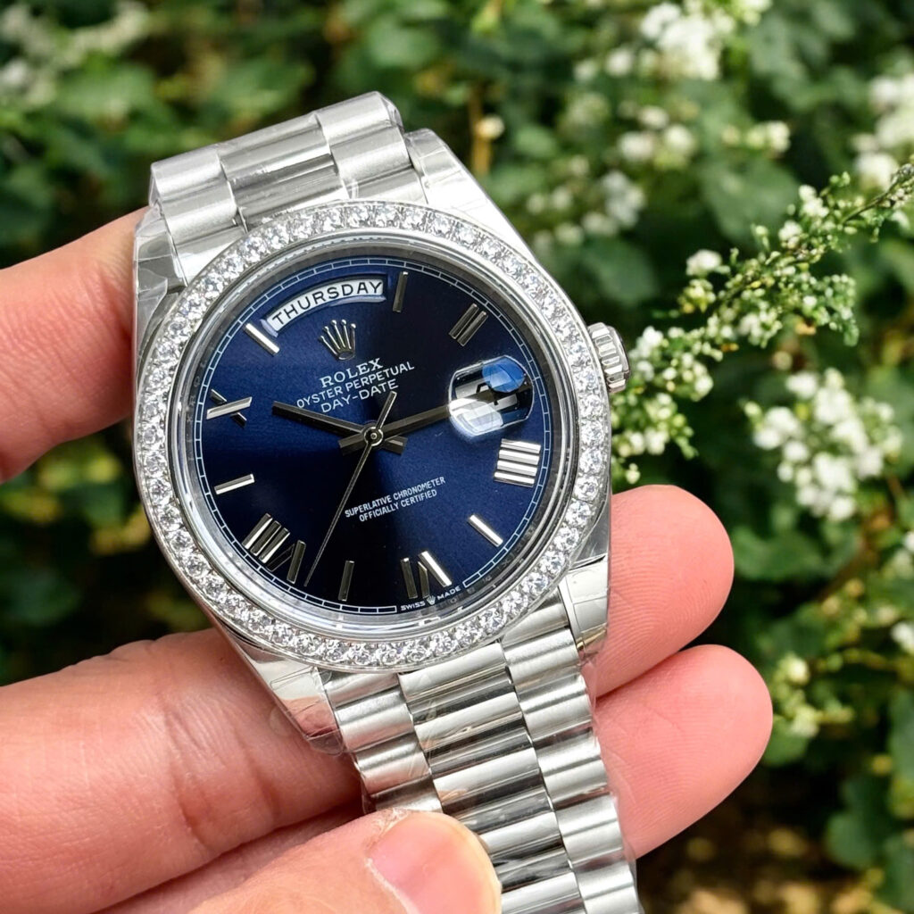 Đồng hồ Rolex Day-Date Fake 11 mặt xanh blue viền đính đá Swarovski 40mm (2)