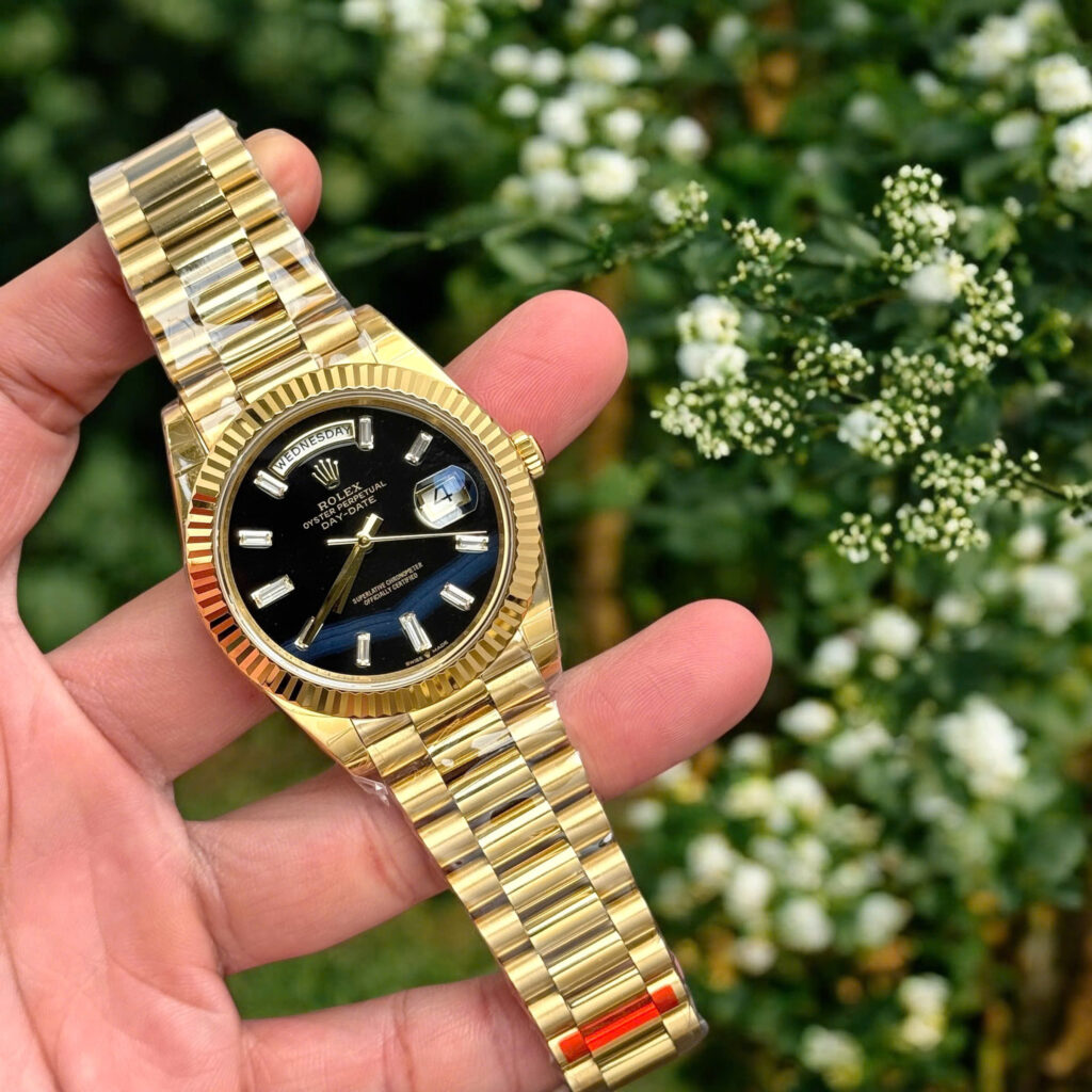 Đồng hồ Rolex Day-Date M228238 Fake 11 mặt đen cọc số đá Baguette 40mm (2)