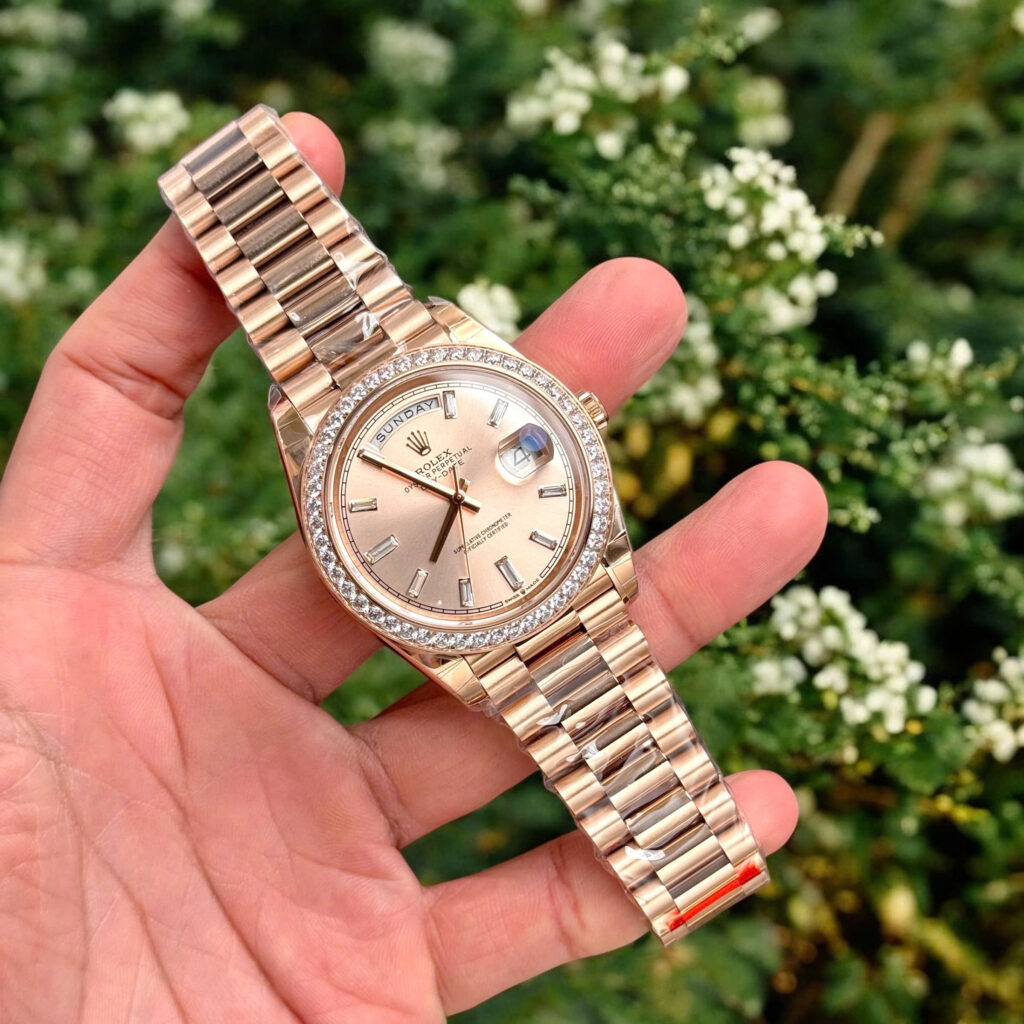 Đồng hồ Rolex Day-Date Super Fake 11 mặt số Sundust đính đá 40mm (2)