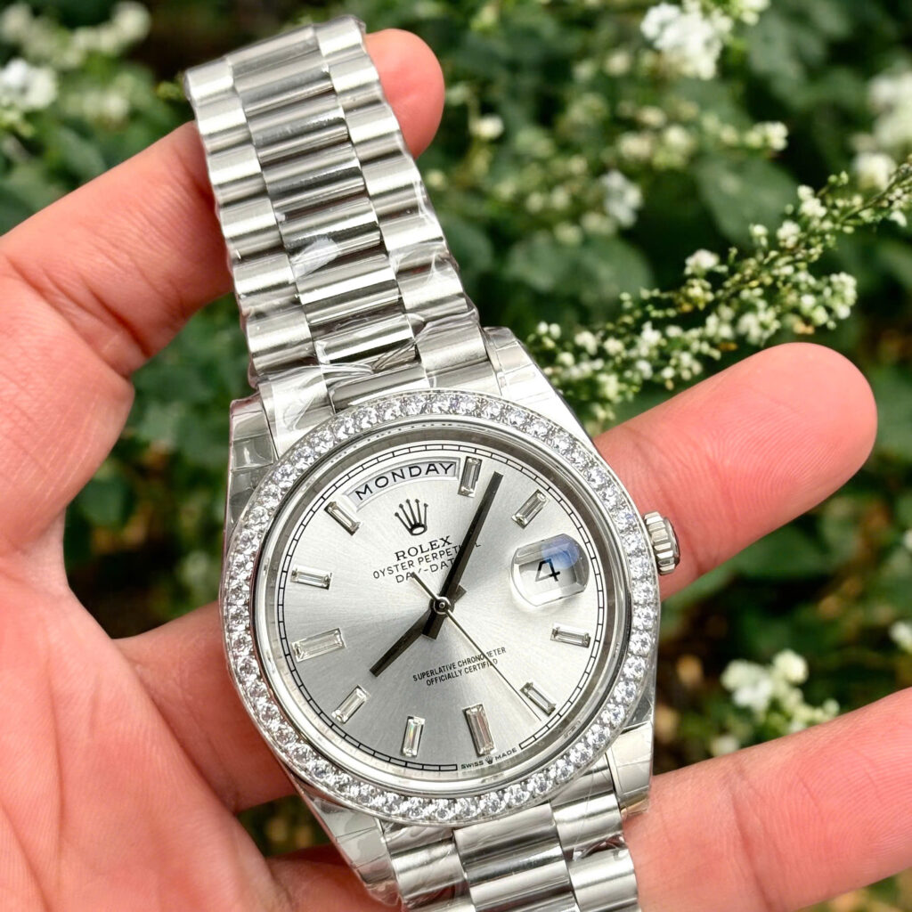 Đồng hồ Rolex Day-Date Super Fake 11 nam mặt bạc dây President 40mm (2)