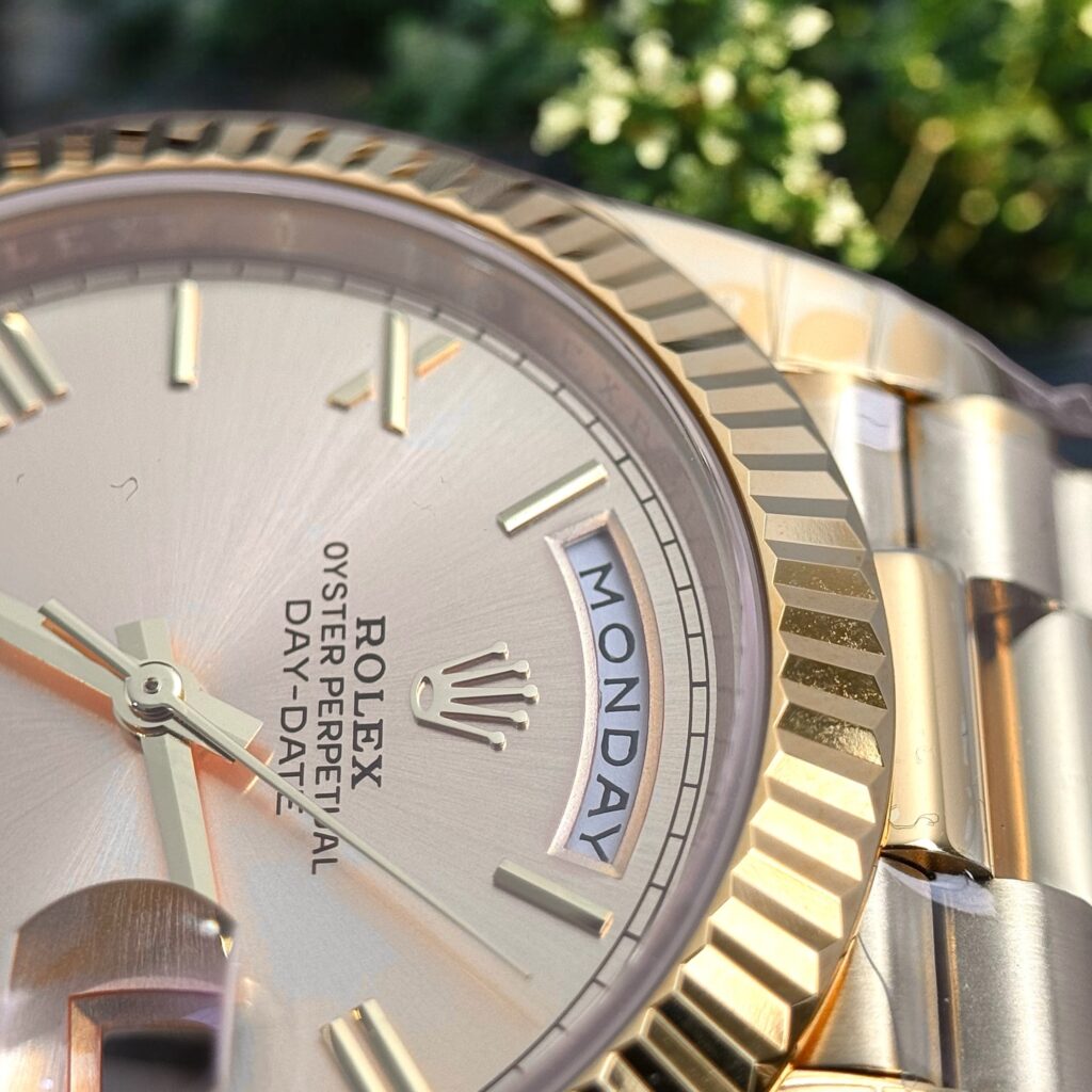 Đồng hồ Rolex Day-Date Super Fake 11 nam mặt vàng champagne 40mm (2)