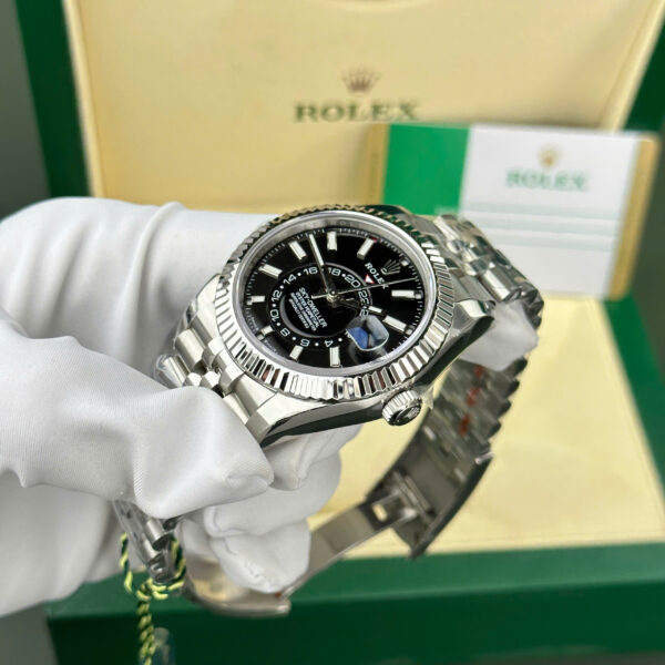 Đồng hồ Rolex Replica 11 Sky-Dweller 336934 mặt đen dây jubilee nhà máy ZF 42mm (2)