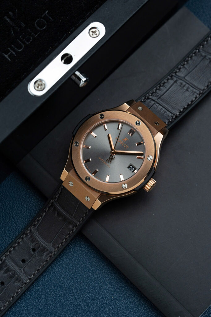 Đồng hồ Hublot Classic Fusion King Gold Replica 11 mặt xám xưởng JJF 38mm (2)