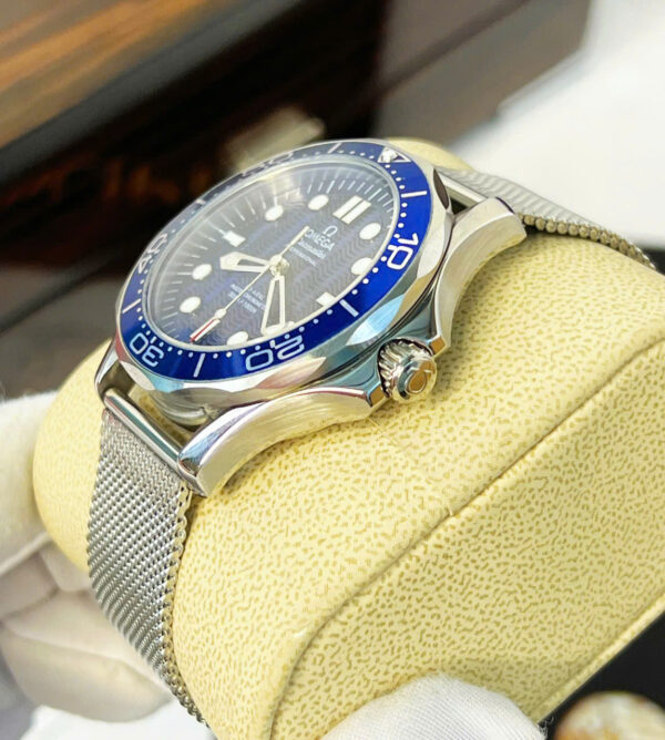 Đồng hồ Omega Seamaster xanh blue dây kim loại fake cao cấp 40mm