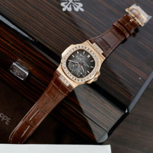 Đồng hồ Patek Philippe Nautilus 5724 Chế Tác mạ vàng hồng mặt xám xưởng PPF 40mm (2)