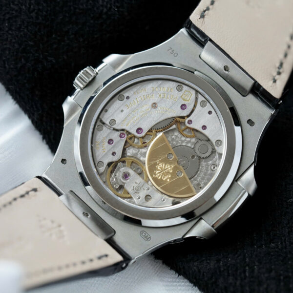 Đồng hồ Patek Philippe Replica 11 Nautilus 5724 đính đá baguette xưởng PPF 40mm (2)