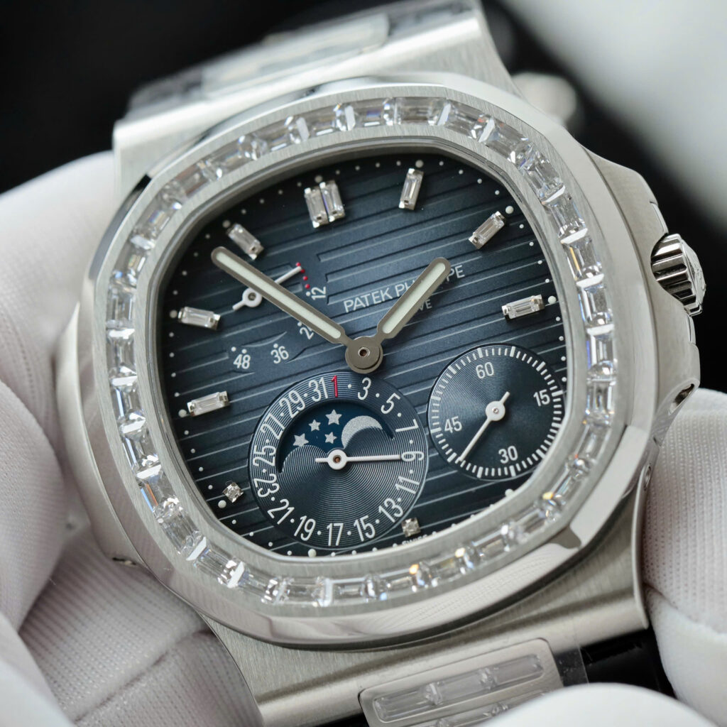 Đồng hồ Patek Philippe Replica 11 Nautilus 5724 đính đá baguette xưởng PPF 40mm (2)