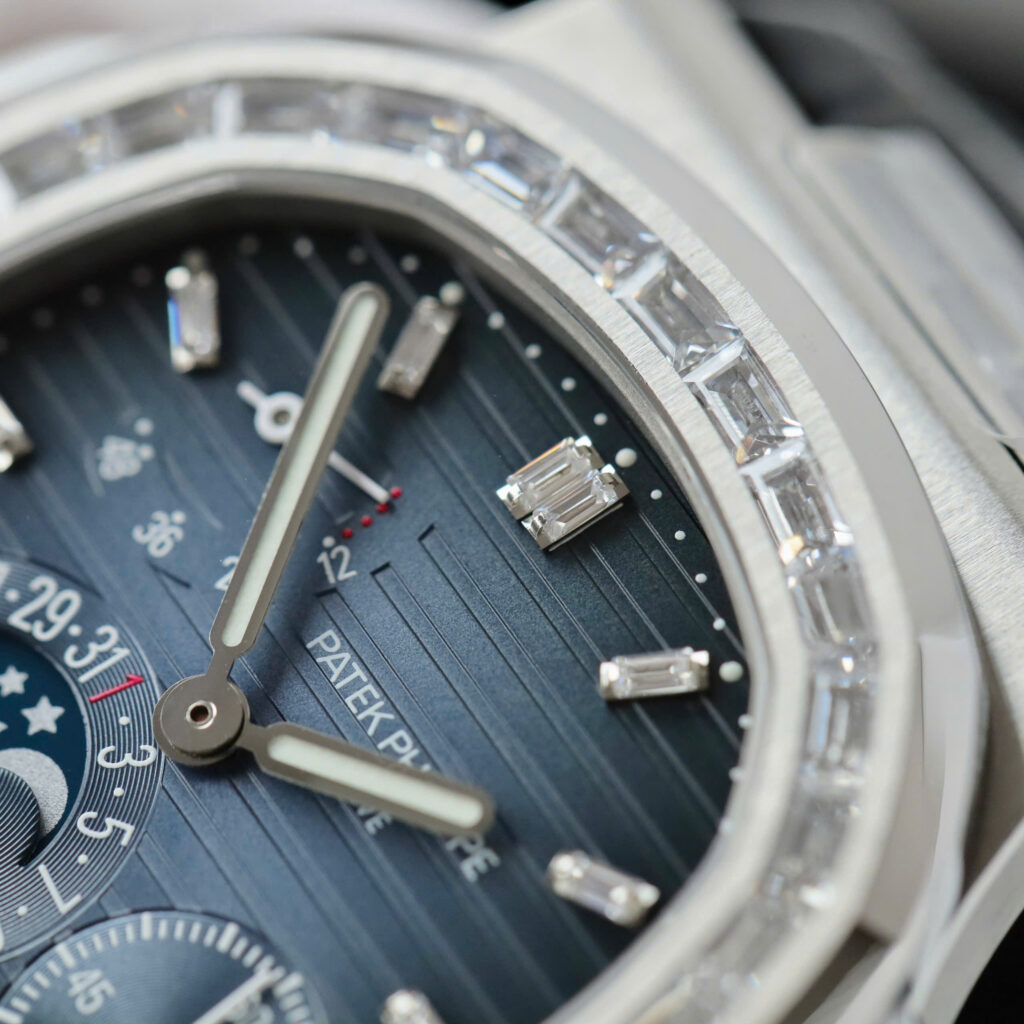 Đồng hồ Patek Philippe Replica 11 Nautilus 5724 đính đá baguette xưởng PPF 40mm (2)