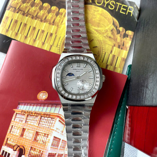 Đồng hồ Patek philipe Nautilus nam đính đá Bagueete fake cao cấp 40mm
