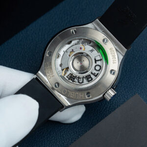 Đồng hồ nam Hublot Classic Fusion Rep 11 mặt đen vỏ đính full kim cương moissanite 42mm (2)