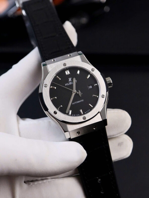 Đồng Hồ Hublot Classic Fusion ZF đen nam máy cơ nhật fake cao cấp 40mm