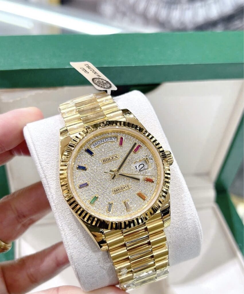 Đồng Hồ Rolex Day-Date Replica 11 Bọc Vàng Thật Đính Kim Cương Moissanite 40mm (2)
