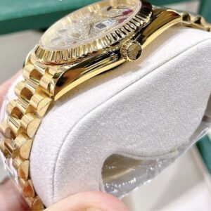Đồng Hồ Rolex Day-Date Replica 11 Bọc Vàng Thật Đính Kim Cương Moissanite 40mm (2)