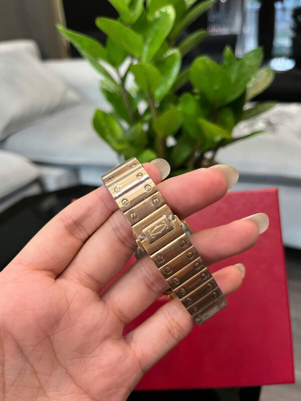 Đồng hồ Cartier Santos nữ dây kim loại vàng hồng rep cao cấp 35mm