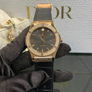 Đồng hồ Hublot Classic Fusion nam king gold đính đá Fake giá rẻ 42mm