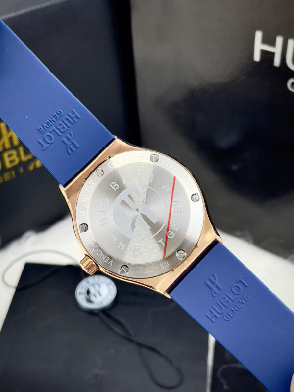 Đồng hồ Hublot Classic Fusion nữ dây cao su đính full đá fake cao cấp 34mm