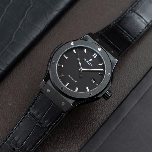 Đồng hồ Hublot Rep 11 Classic Fusion Ceramic đen cao cấp nhất xưởng JJZ 42mm (1)